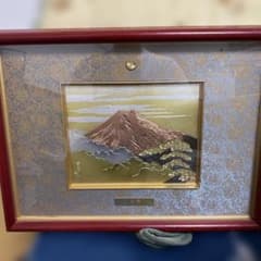 赤富士　芳光刻 金 銀 鍍金　骨董品　叙勲受章記念品　 富士山　飲食店　経営者 赤富士 芳光刻 金 銀 鍍金 骨董品 叙勲受章記念品 富士山 飲食店 経営