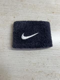 NIKE リストバンド ブラック 刺繍ロゴのサムネイル