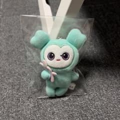 TWICE ミナ ベイビーミブリー バックチャーム - メルカリ