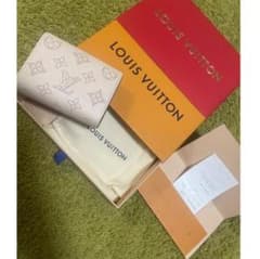 ルイヴィトン vuitton 財布　ポルトフォイユクレアのサムネイル