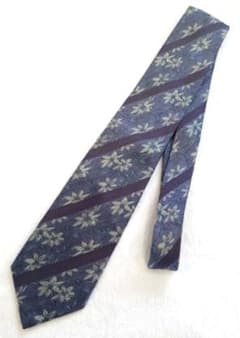 春先取りセール BALENCIAGA バレンシアガ 花柄ストライプ ネクタイ