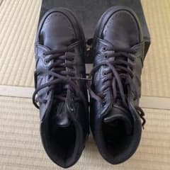 スニーカーのサムネイル