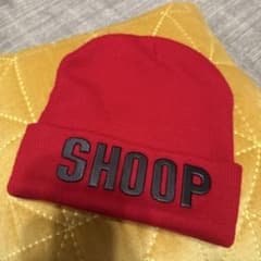 ベイビーシュープ赤ビーニーのサムネイル