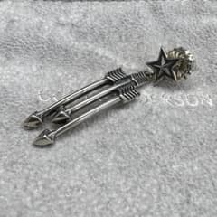 CODY Triple Arrow Star Earring Curved - メルカリ