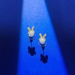 かわいいうさぎのピアス 韓国風のサムネイル
