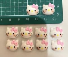 ハローキティ デコレーションパーツ ネイルパーツ8個のサムネイル