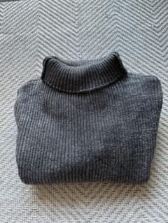 グレー ラメ タートルネック　春服のサムネイル