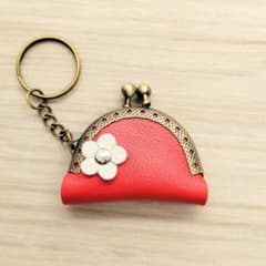 小さい 財布 がま口 朱色 5cm キーホルダー 革 レザー コインケース
