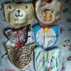 まとめ売り中古もあり、男の子用よだれかけ(^_^)のサムネイル