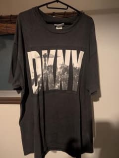 90's DKNY ダナキャランニューヨーク ヴィンテージTシャツのサムネイル