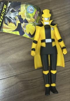 ルパンイエロー フィギュア 戦隊ヒーロー バンダイ 工藤遥 ルパパト