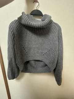 chou chouグレー タートルネック クロップドニットセーターのサムネイル