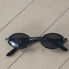 DKＮＹ EYESサングラスのサムネイル