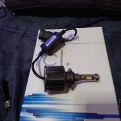 ジャンク扱いで fcl.LEDバルブ HB4 HB3 おまけ付きのサムネイル