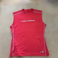 UNDER ARMOUR ノースリーブタンクトップ レッドのサムネイル