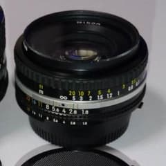 ニコン 単焦点 レンズ 50mm  f1.8のサムネイル