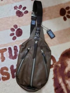 COACH(コーチ)ボディーバッグショルダーバッグオリーブ色メンズ70360のサムネイル