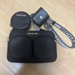 MICHAEL KORS ブラック ショルダーバッグのサムネイル