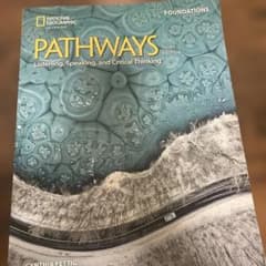 PATHWAYS Foundations 3rd Edition 大学英語教材のサムネイル