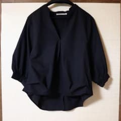 ROSE BUD☆黒プルオーバーのサムネイル