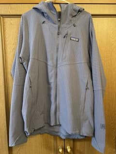 Patagonia R1テックフェイス・フーディのサムネイル
