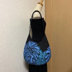 ハワイアンショルダーバッグ♦️モンステラ/レイ/黒×ターコイズ♦️handmadeのサムネイル
