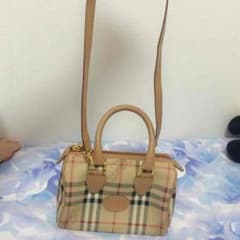 正規品 Burberryのサムネイル