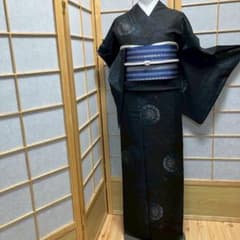 8146］本場大島紬 美品 9マルキ 泥染 証紙付 鏡裏花文 正絹 着物 袷 