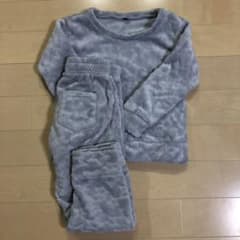 パジャマ　モコモコ　上下セット　130のサムネイル