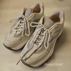ダッドスニーカー S アイボリー mysa closet 田中里奈のサムネイル