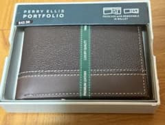 PERRY ELLIS PORTFOLIO 二つ折り財布 本革のサムネイル
