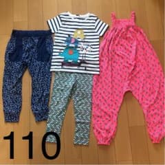 １１０ next繋ぎ・Tシャツ・パンツセットのサムネイル