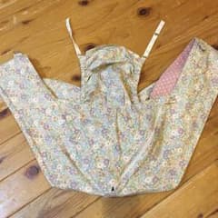 セール 超美品 クロス抱っこ紐 前ファスナーのサムネイル
