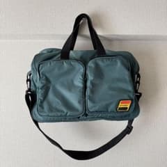 STUSSY ダブルポケット メッセンジャー・ショルダーバッグ グリーン STUSSY ダブルポケット メッセンジャー・ショルダーバッグ グリーン
