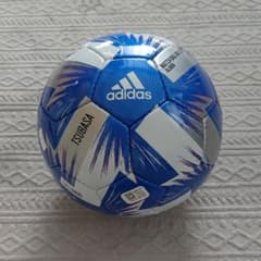 adidas　2020年FIFA主要大会公式試合球レプリカのサムネイル