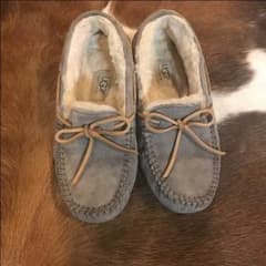 UGGモカシン23〜23.5㎝のサムネイル