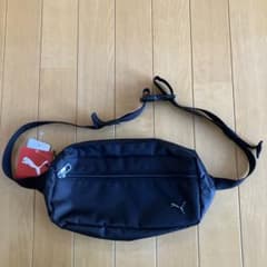 ⭐︎お値下げ⭐︎新品⭐︎PUMA ボディバッグ 079552 01 ブラックのサムネイル