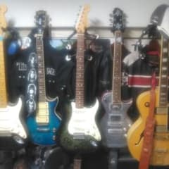 手渡し可能 メキシコ Fender Stratocaster ペーズリーSp 手渡し可能 メキシコ Fender Stratocaster ペーズリーSp - メルカリ