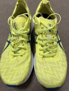 asics ランニングシューズ MAGIC SPEED イエロー　　　初代モデルのサムネイル