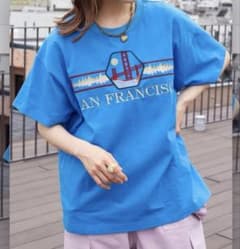 【w closet】古着風刺繍ロゴTシャツ ブルーのサムネイル