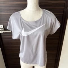 NIKE RUNNING 半袖Tシャツ グレーのサムネイル