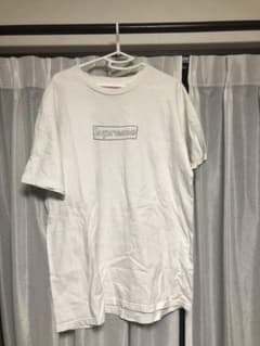 シュプリーム  kaws  Tシャツ  supremeのサムネイル