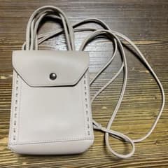 ショルダーバッグのサムネイル