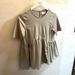 【てぃあら様専用】オペークドットクリップ　ペプラムドッキングカットソーのサムネイル