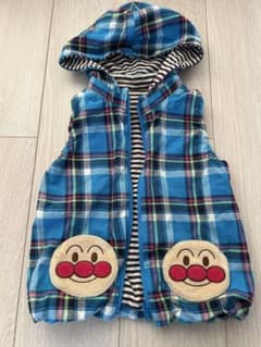 美品　アンパンマンキッズコレクション　ベスト　90のサムネイル