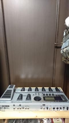 BOSS GT10エフェクターのサムネイル