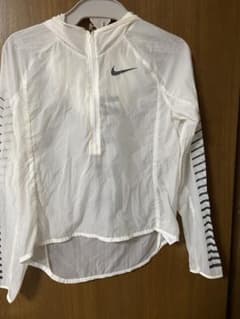 NIKE ウィンドブレーカー ハーフジップ ホワイトのサムネイル