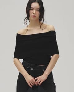 オフショルダー トップス Seamless Offshoulder Knit - メルカリ