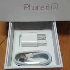 Apple 新品 純正 未使用 iPhone 充電器 アダプタ ケーブル セットのサムネイル