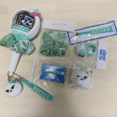 m70944649503_1.jpg?1692337366